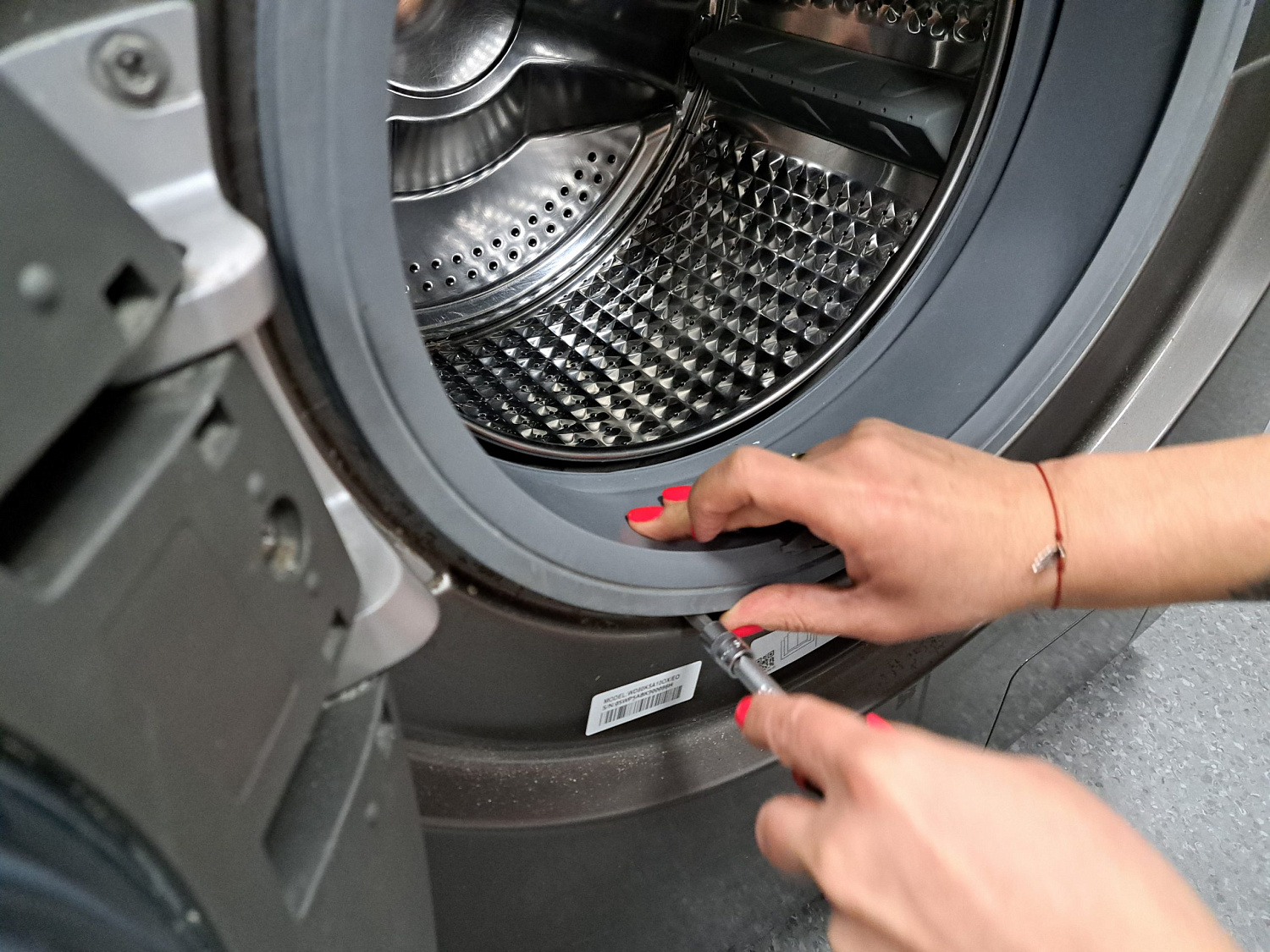 Как заменить манжету люка стиральной машины Beko